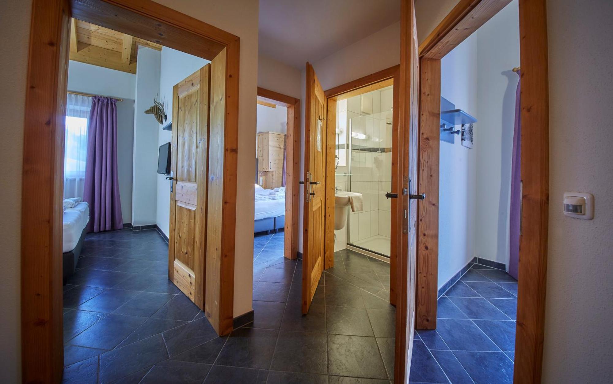 Appartements Hollandia Saalbach-Hinterglemm Pokoj fotografie